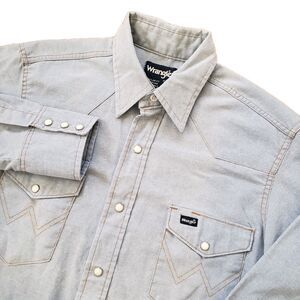 Vintage 80s 90s Wrangler Pearl Snap Sz 15 1/2-33 USA Made Mens Denim Long Sleeve